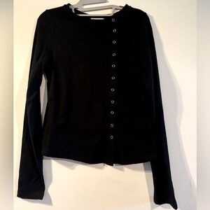 NWOT White Birch Black Long Sleeve Asymmetrical Snap Down shirt